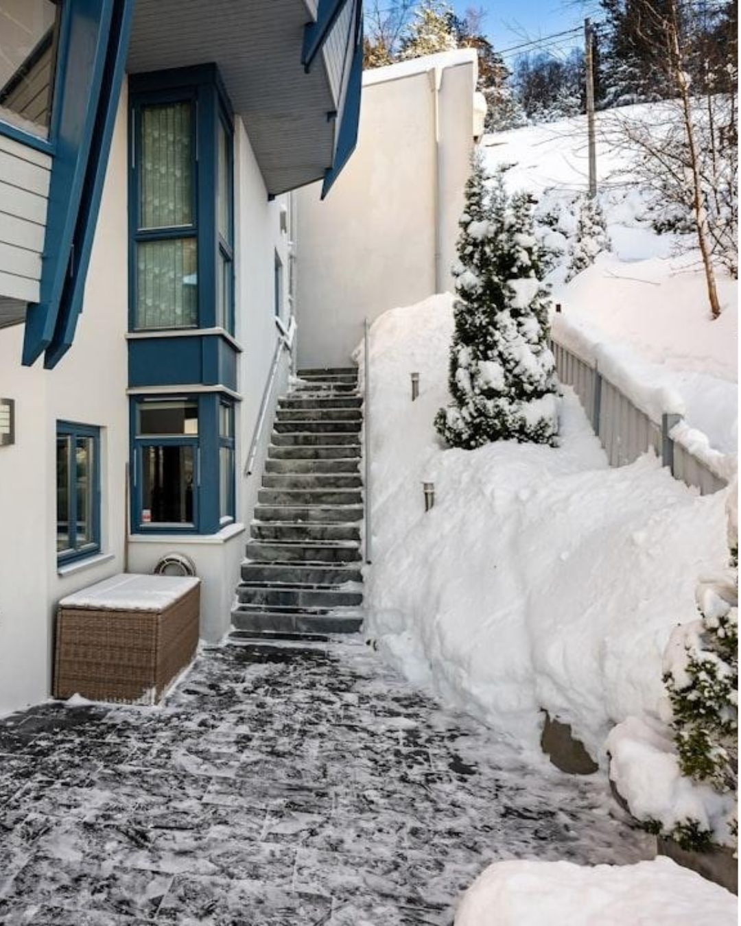 A building with stairs and snow